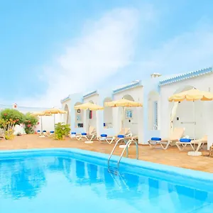 neptuno-bungalows.hotelsfuerteventura.org/
